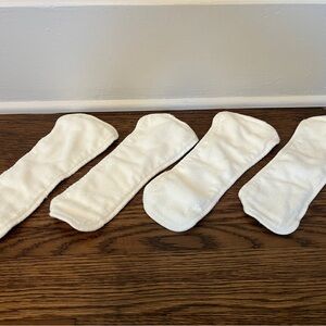 USED - 4x Esembly reusable diaper overnight absorbent pads